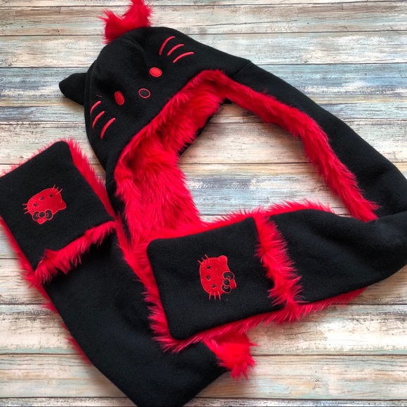 Hello Kitty Fuzzy Hat With Pockets Os 